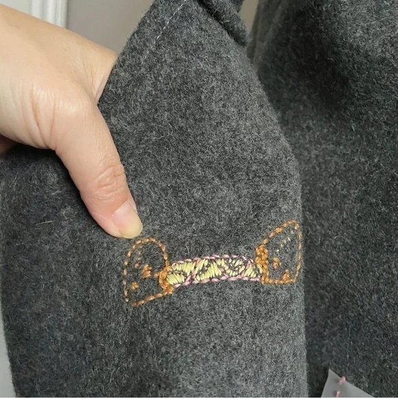 Handmade Gray Wool Elbow Cut-Out Embroidered Mid-Length Coat - 6/8, M, OOAK! - Picture 5 of 14